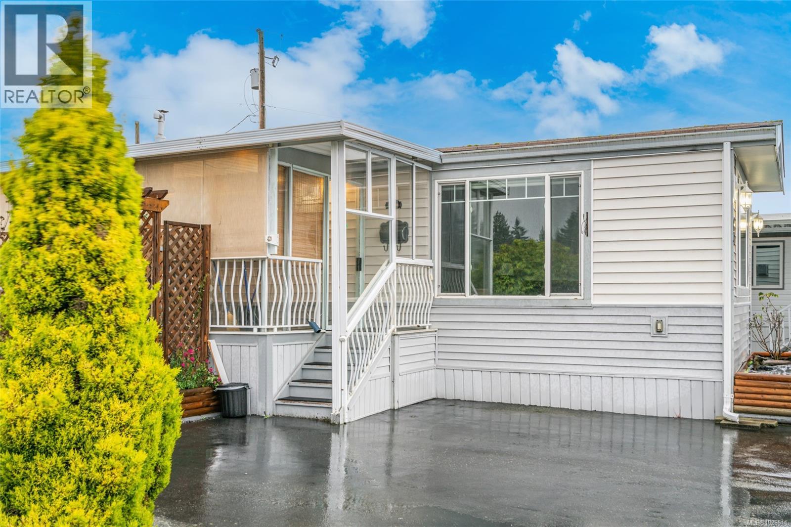 64 6325 Metral Dr, Nanaimo, British Columbia