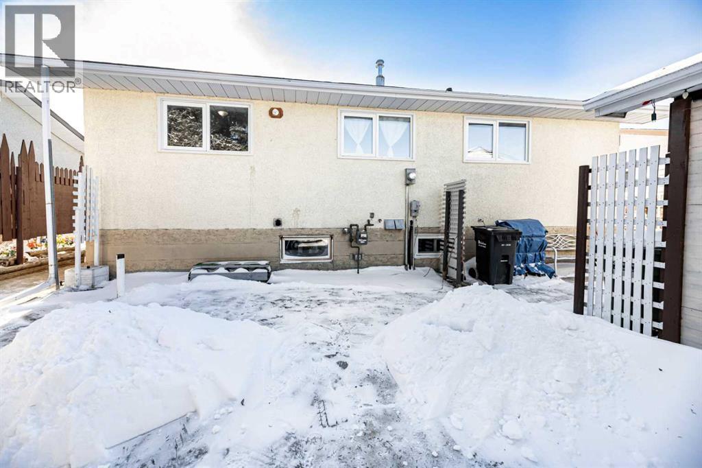 11 Oxbow Street Nw, Red Deer, Alberta  T4N 5C3 - Photo 28 - A2287549