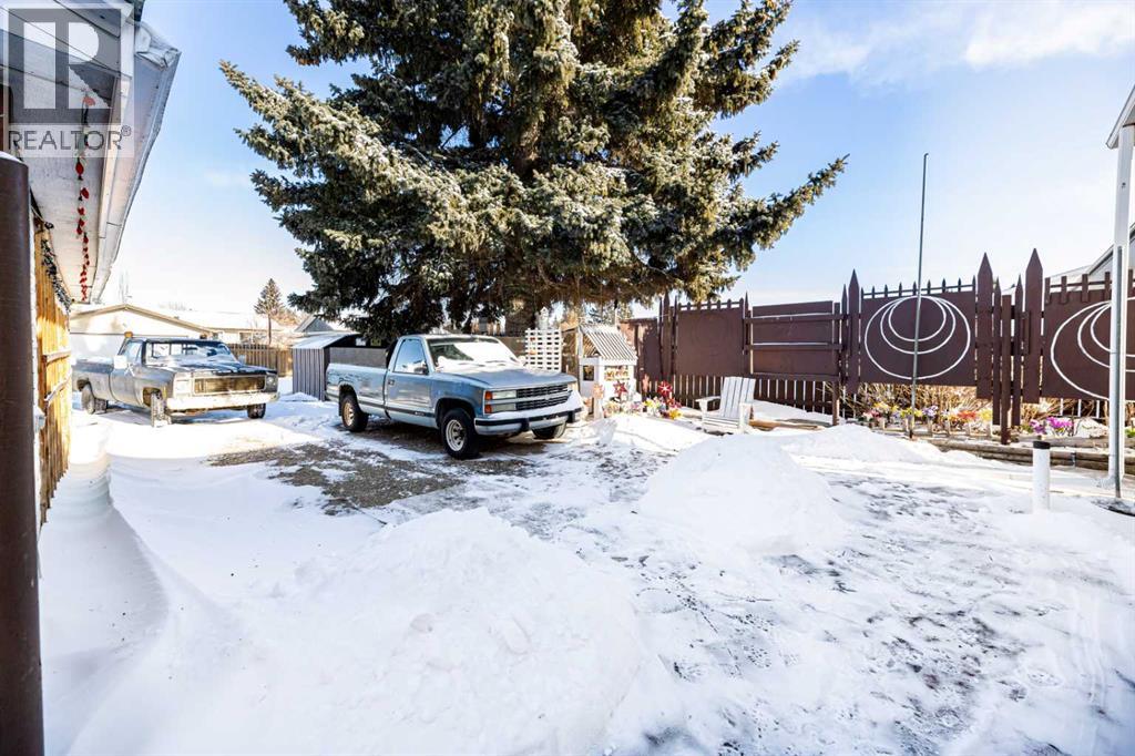 11 Oxbow Street Nw, Red Deer, Alberta  T4N 5C3 - Photo 27 - A2287549