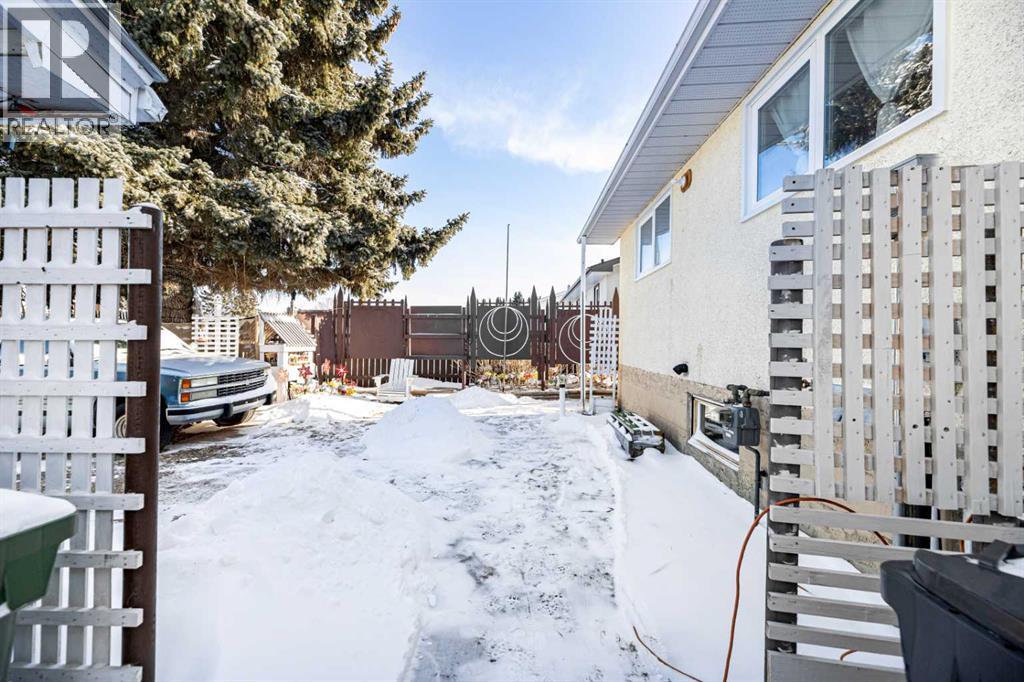 11 Oxbow Street Nw, Red Deer, Alberta  T4N 5C3 - Photo 26 - A2287549