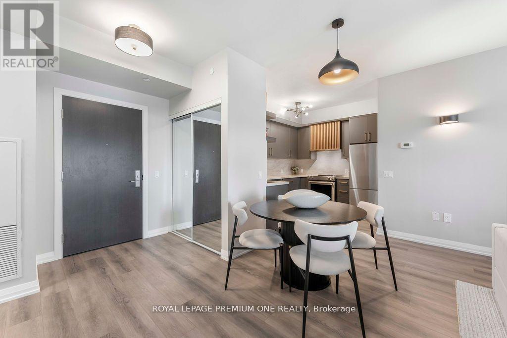 511 - 9000 Jane Street, Vaughan, Ontario  L4K 0M6 - Photo 3 - N12811164