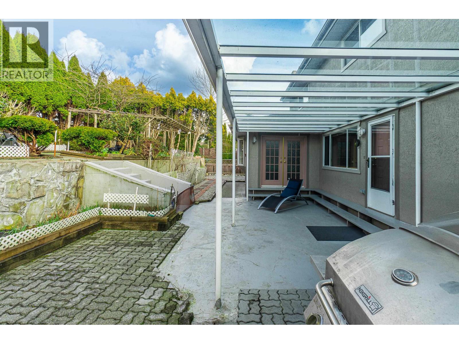 6169 Lochdale Street, Burnaby, British Columbia  V5B 2M6 - Photo 27 - R3092879