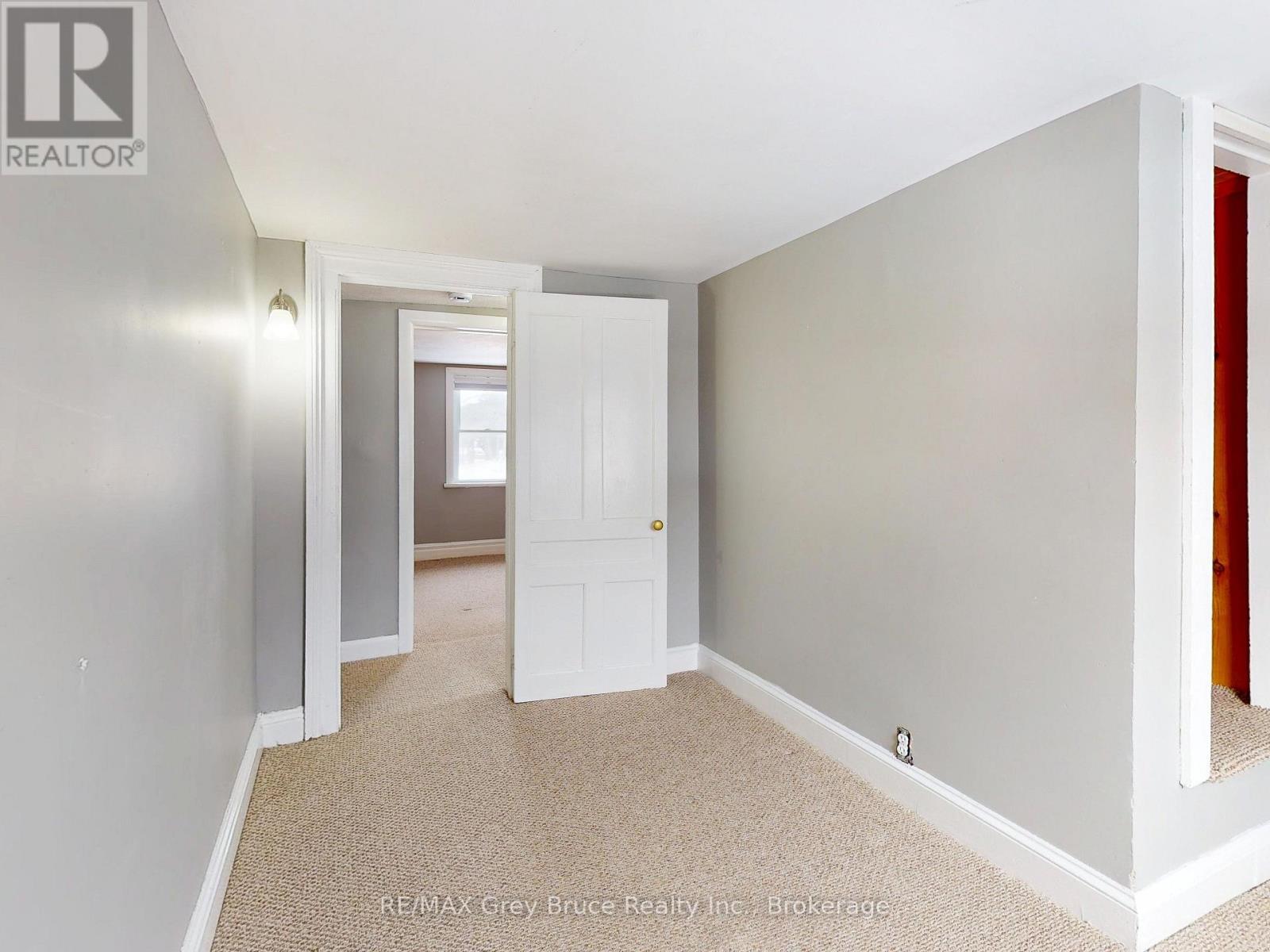 690 8th Street E, Owen Sound, Ontario  N4K 1L8 - Photo 17 - X12817154