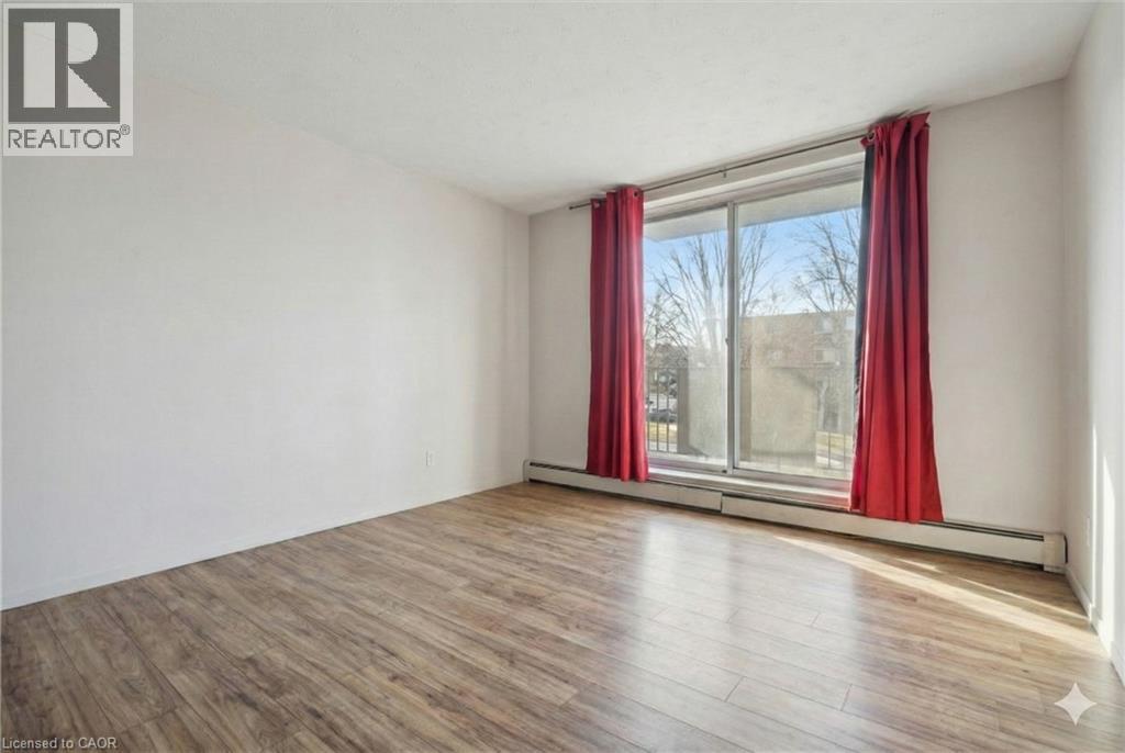 601 Barber Avenue N Unit# 214, Listowel, Ontario  N4W 1S4 - Photo 5 - 40802452