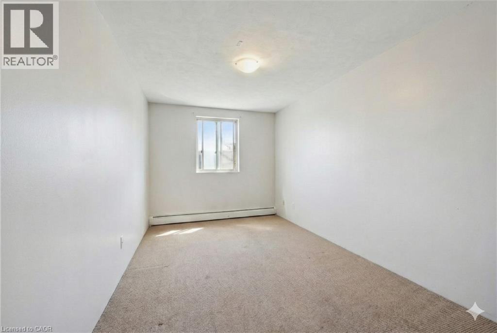 601 Barber Avenue N Unit# 214, Listowel, Ontario  N4W 1S4 - Photo 11 - 40802452