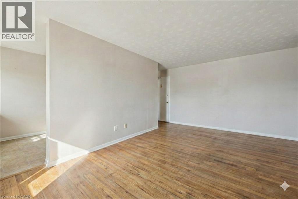 601 Barber Avenue N Unit# 214, Listowel, Ontario  N4W 1S4 - Photo 9 - 40802452