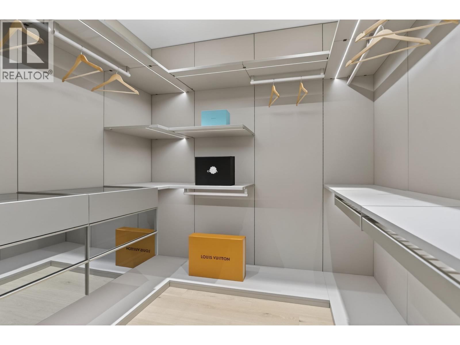 922 Wentworth Avenue, North Vancouver, British Columbia  V7R 1R7 - Photo 24 - R3091754