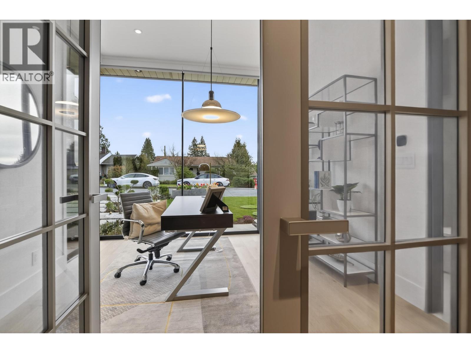 922 Wentworth Avenue, North Vancouver, British Columbia  V7R 1R7 - Photo 8 - R3091754