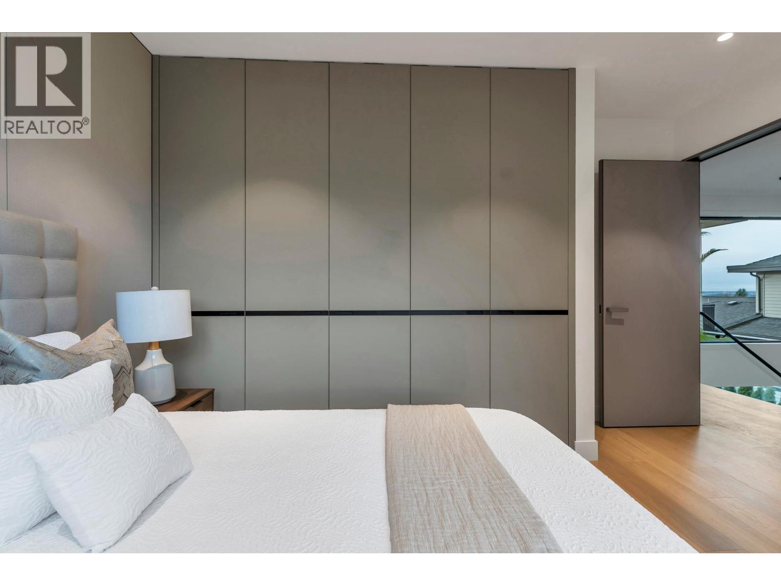 922 Wentworth Avenue, North Vancouver, British Columbia  V7R 1R7 - Photo 26 - R3091754