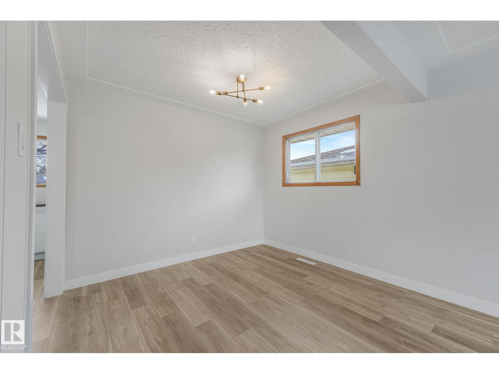 6007 95 Av Nw, Edmonton, Alberta  T6B 1A4 - Photo 8 - E4472955