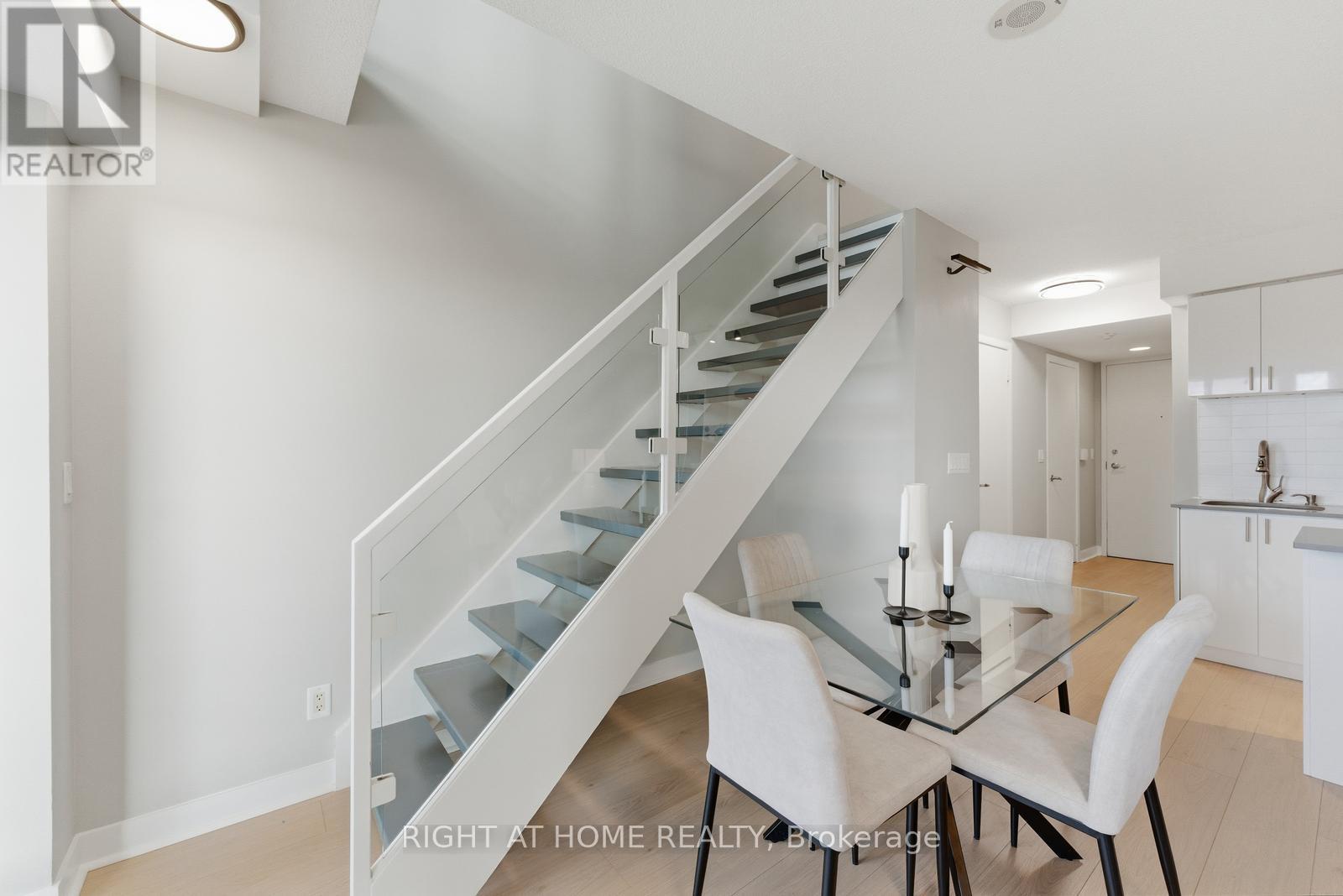 1309 - 155 Legion Road N, Toronto, Ontario  M8Y 0A7 - Photo 18 - W12817160