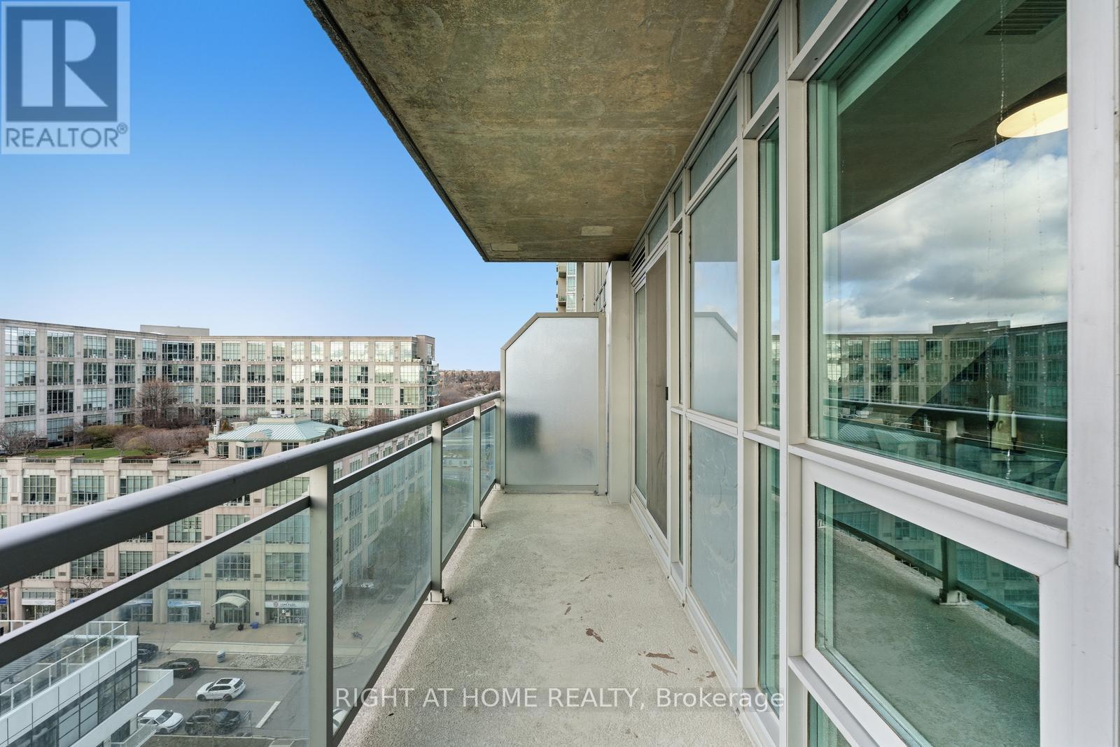 1309 - 155 Legion Road N, Toronto, Ontario  M8Y 0A7 - Photo 21 - W12817160