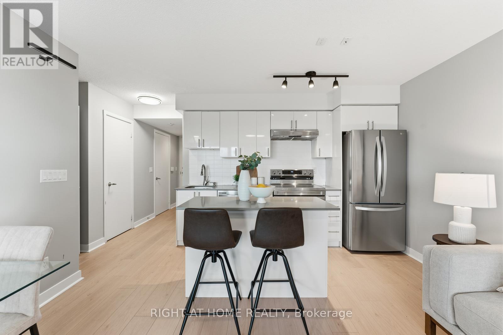 1309 - 155 Legion Road N, Toronto, Ontario  M8Y 0A7 - Photo 8 - W12817160