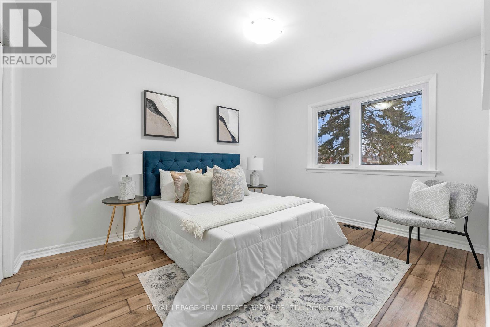 518 Third Line, Oakville, Ontario  L6L 4A7 - Photo 15 - W12817184