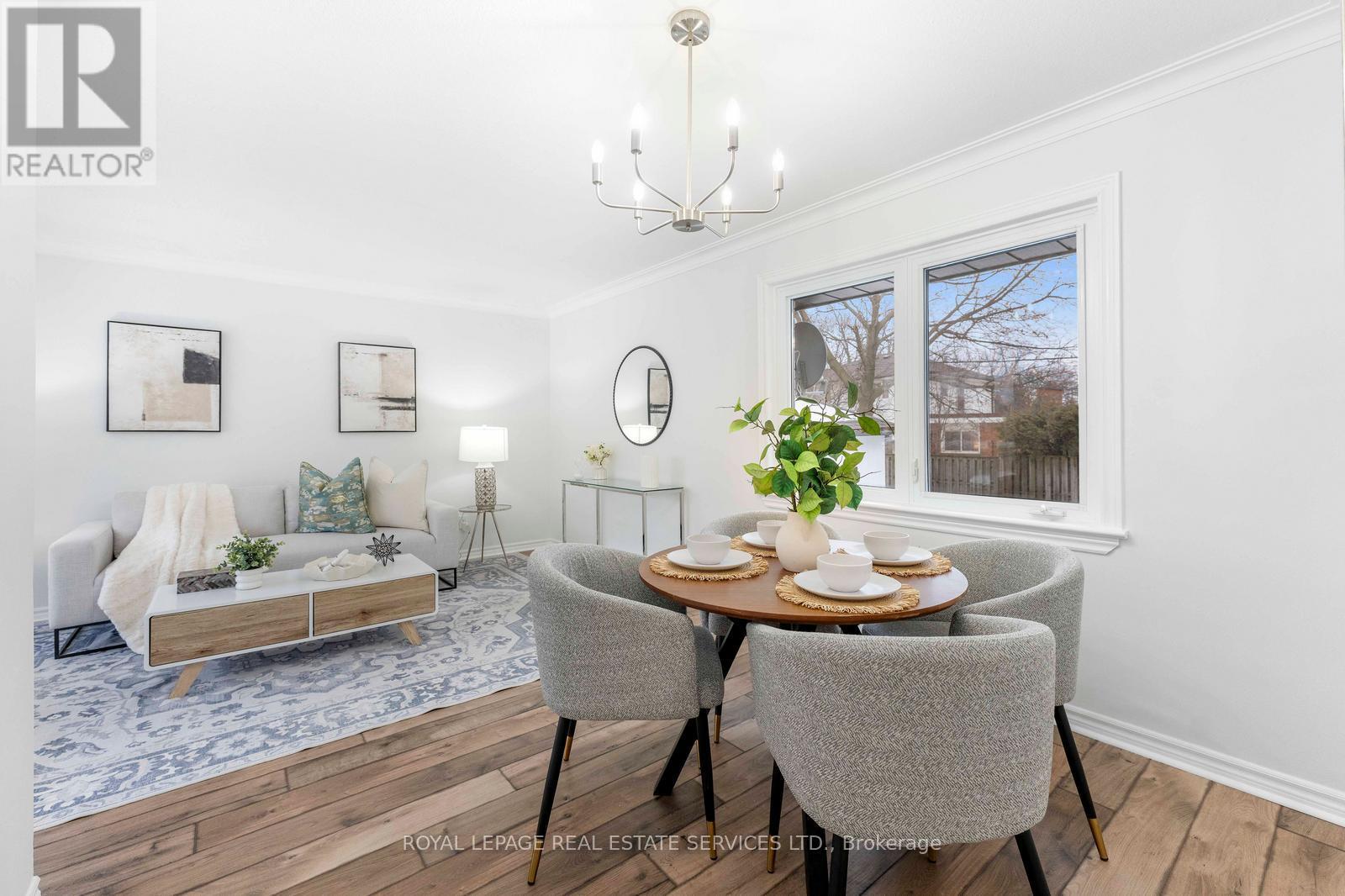 518 Third Line, Oakville, Ontario  L6L 4A7 - Photo 2 - W12817184