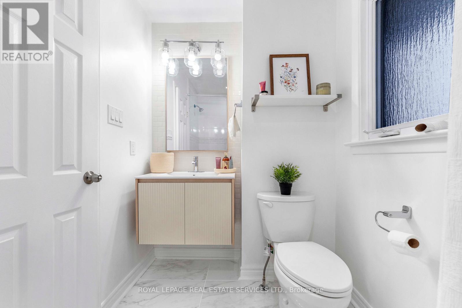 518 Third Line, Oakville, Ontario  L6L 4A7 - Photo 23 - W12817184