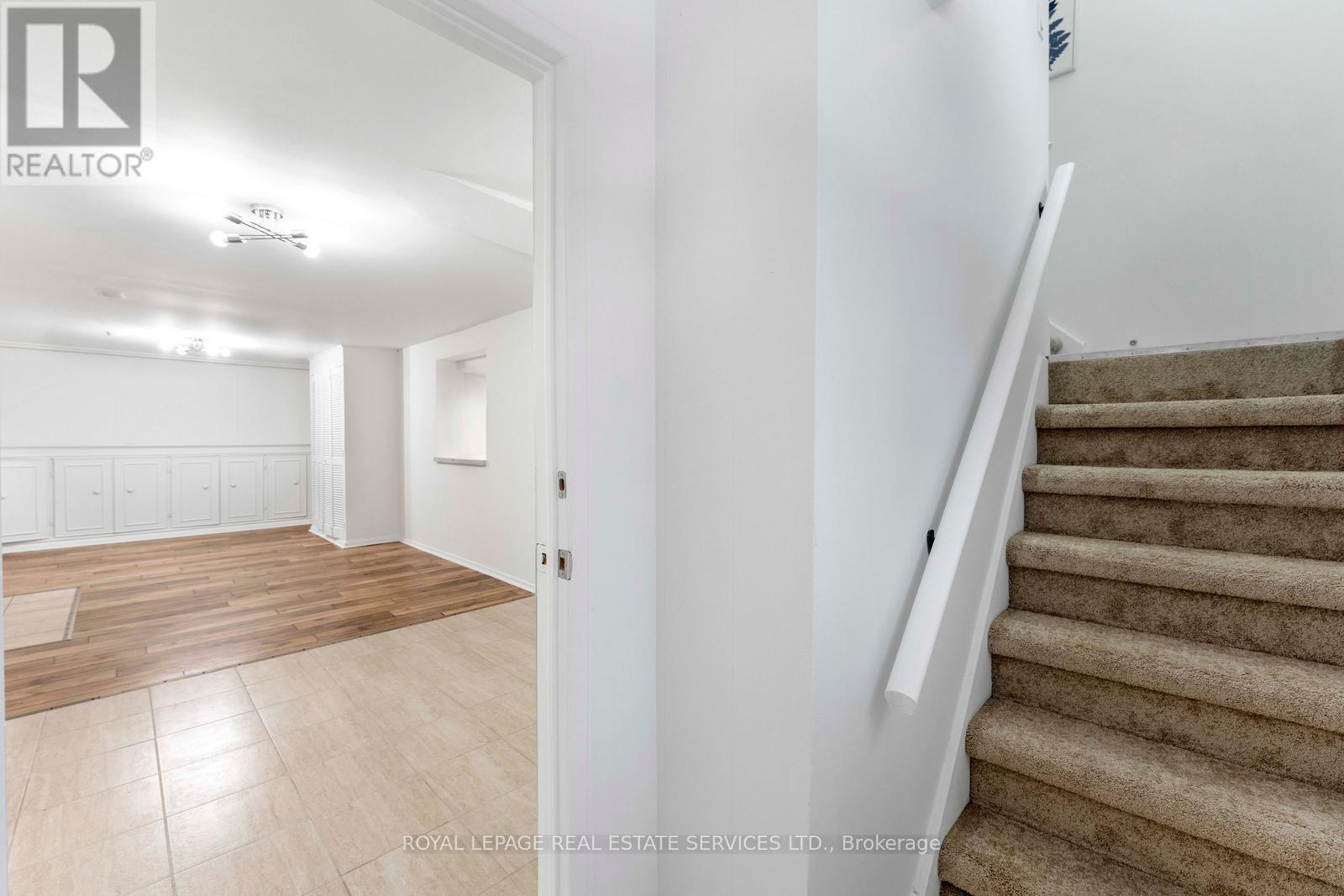 518 Third Line, Oakville, Ontario  L6L 4A7 - Photo 25 - W12817184