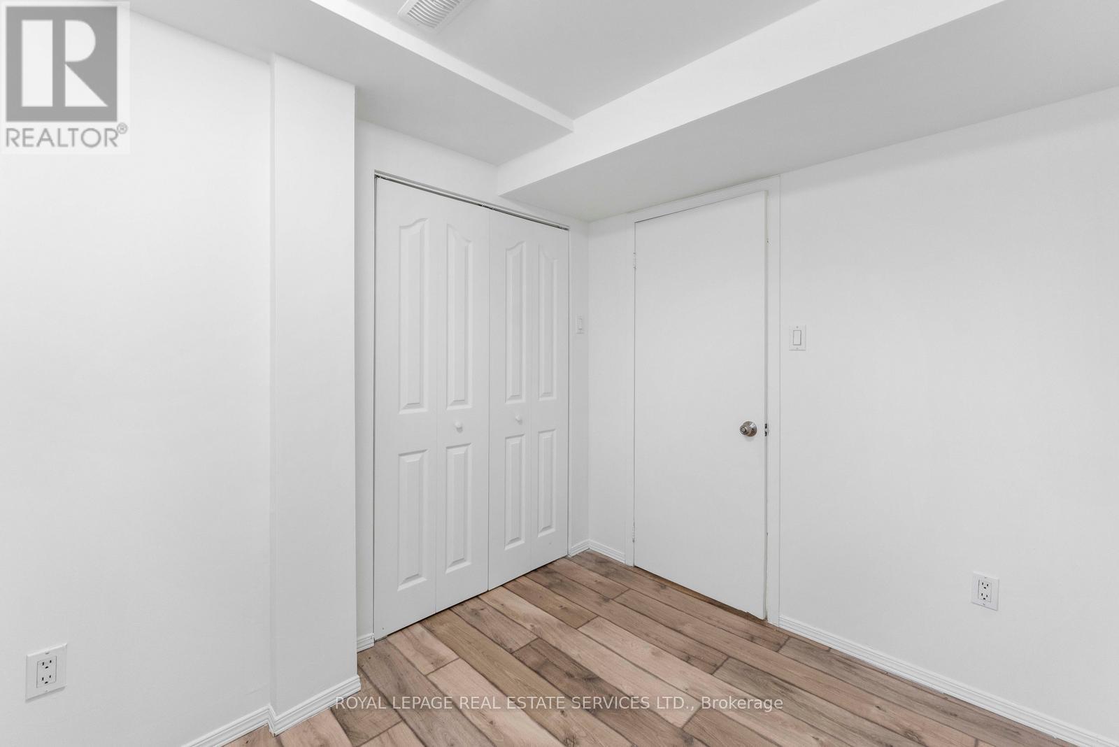 518 Third Line, Oakville, Ontario  L6L 4A7 - Photo 32 - W12817184