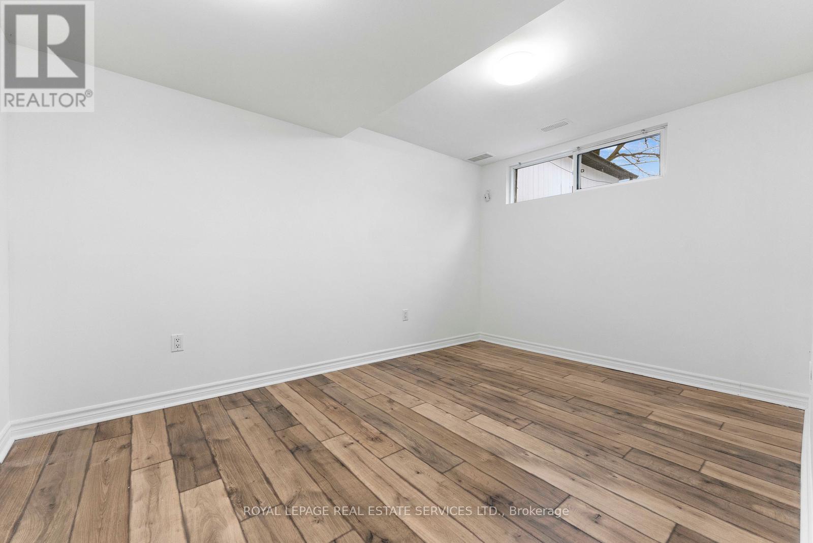 518 Third Line, Oakville, Ontario  L6L 4A7 - Photo 33 - W12817184