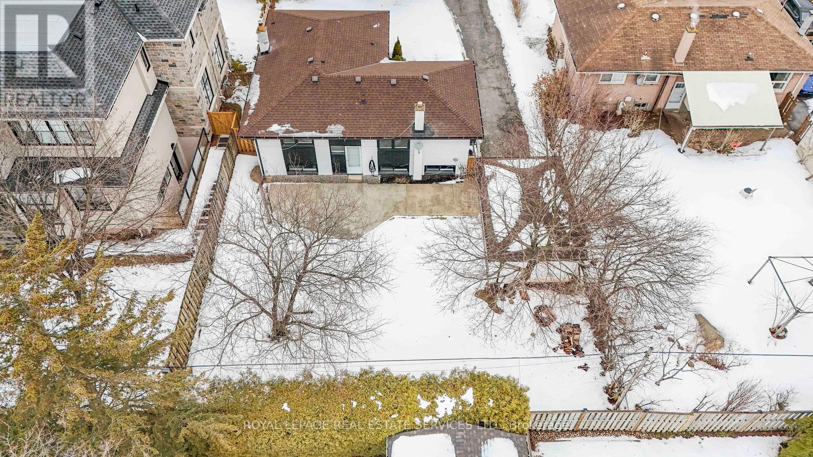 518 Third Line, Oakville, Ontario  L6L 4A7 - Photo 40 - W12817184