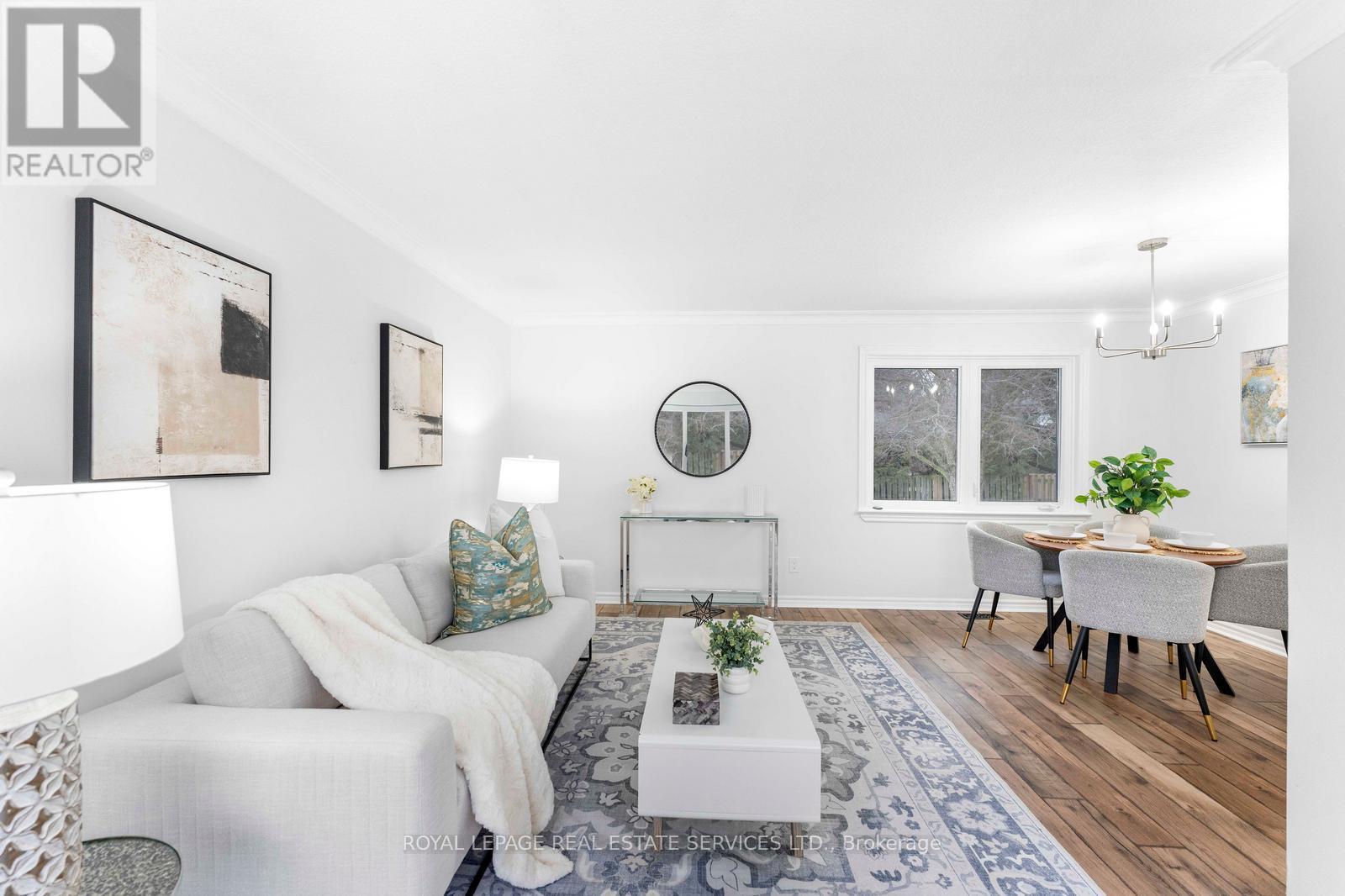 518 Third Line, Oakville, Ontario  L6L 4A7 - Photo 7 - W12817184