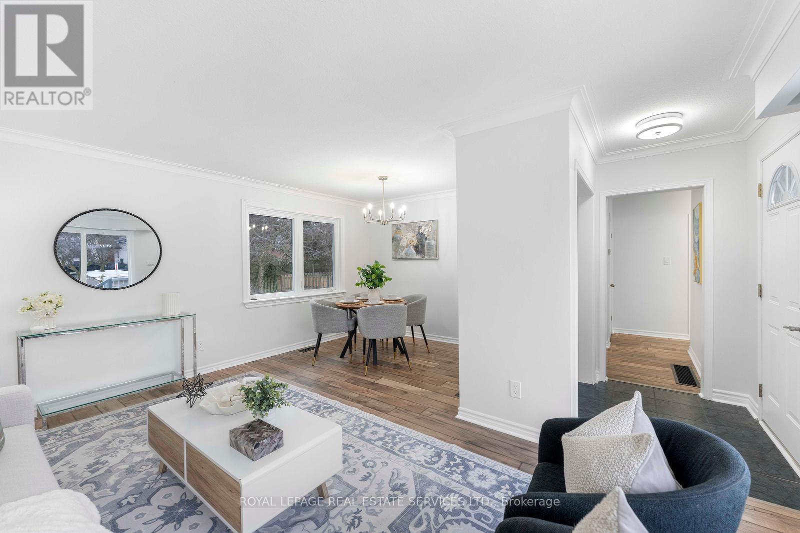 518 Third Line, Oakville, Ontario  L6L 4A7 - Photo 8 - W12817184