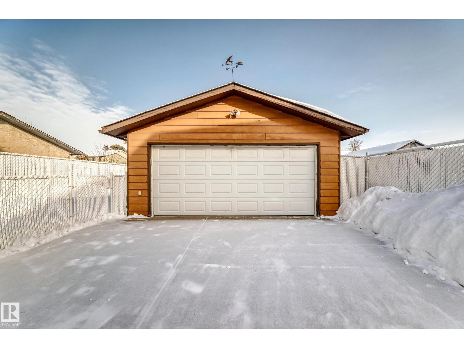 11922 138 Av Nw, Edmonton, Alberta  T5X 4N2 - Photo 39 - E4474718