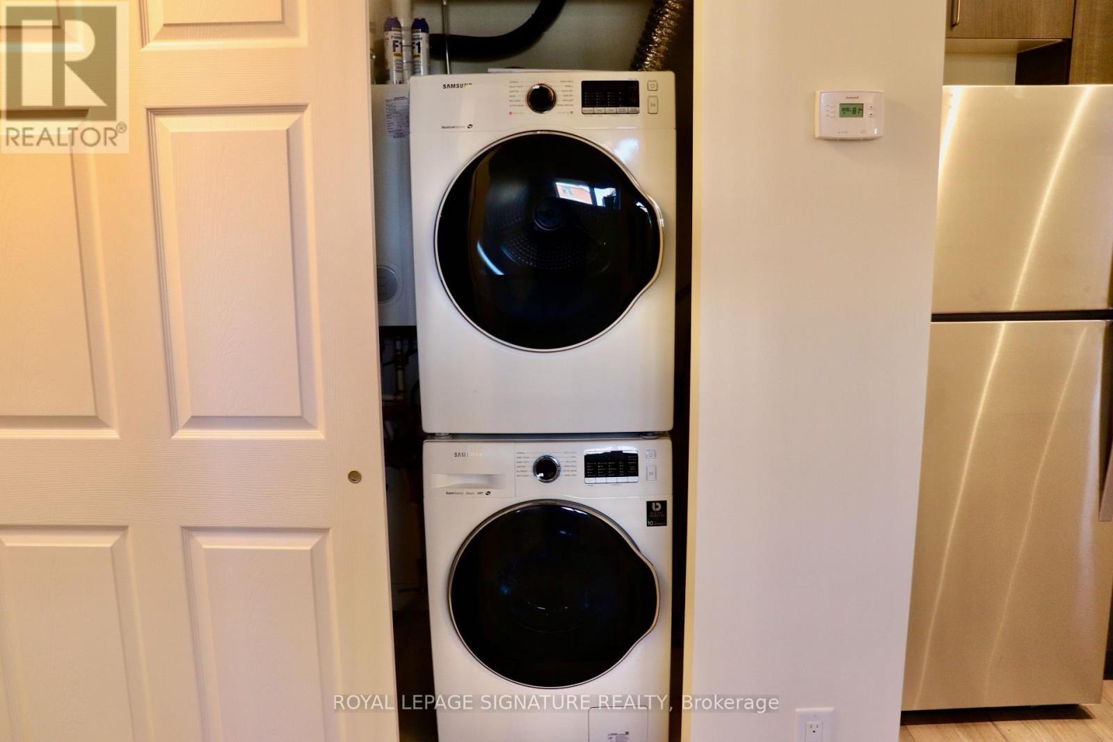 16 - 6 Bicknell Avenue, Toronto, Ontario  M6M 0B4 - Photo 9 - W12817018