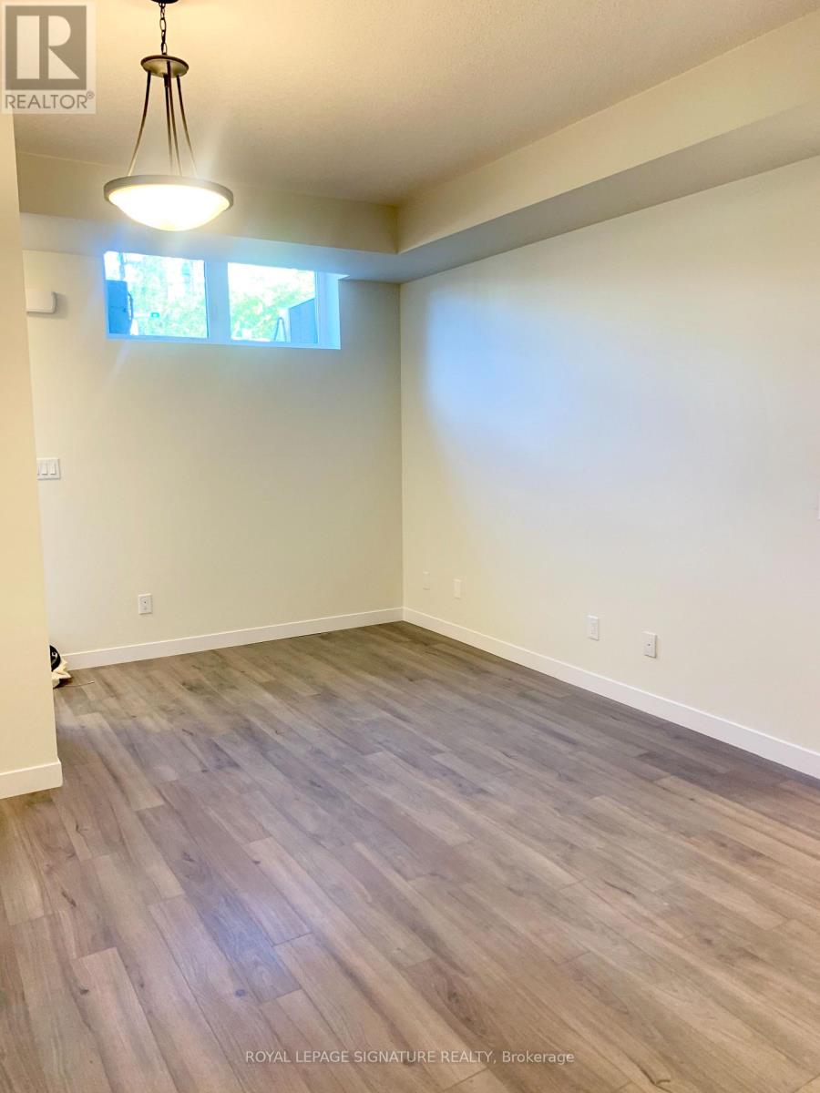 16 - 6 Bicknell Avenue, Toronto, Ontario  M6M 0B4 - Photo 7 - W12817018