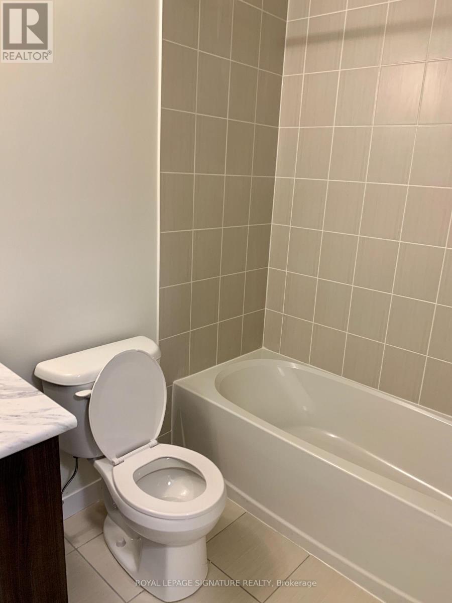 16 - 6 Bicknell Avenue, Toronto, Ontario  M6M 0B4 - Photo 13 - W12817018