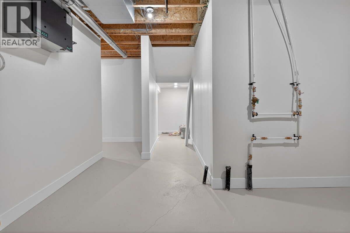 2140 Montenegro Drive Kelowna Photo 41