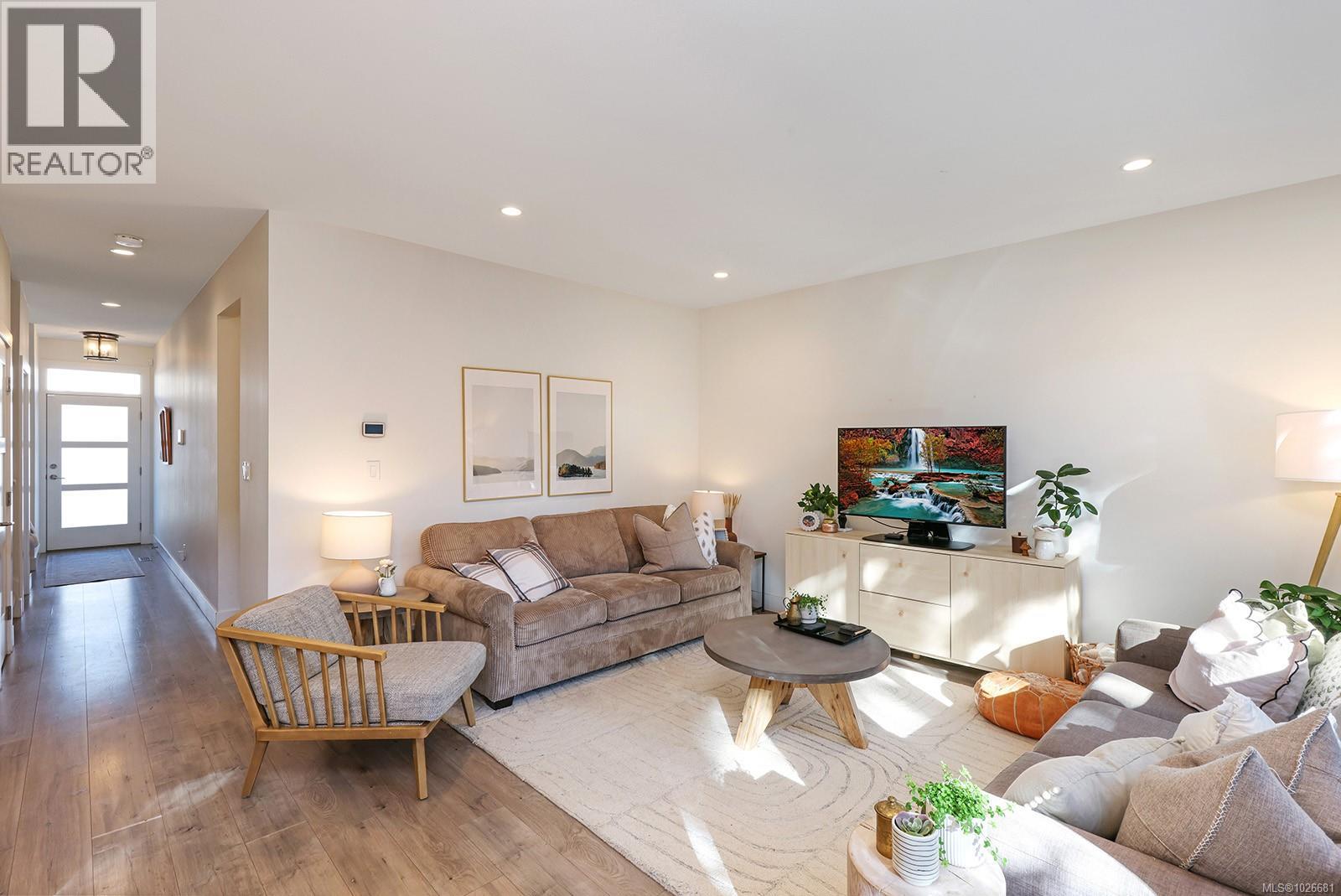 43 2607 Kendal Ave, Cumberland, British Columbia  V0R 1S0 - Photo 8 - 1026681