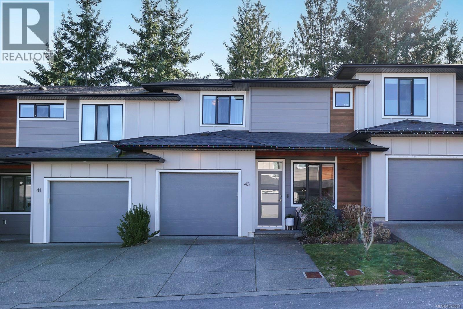 43 2607 Kendal Ave, Cumberland, British Columbia