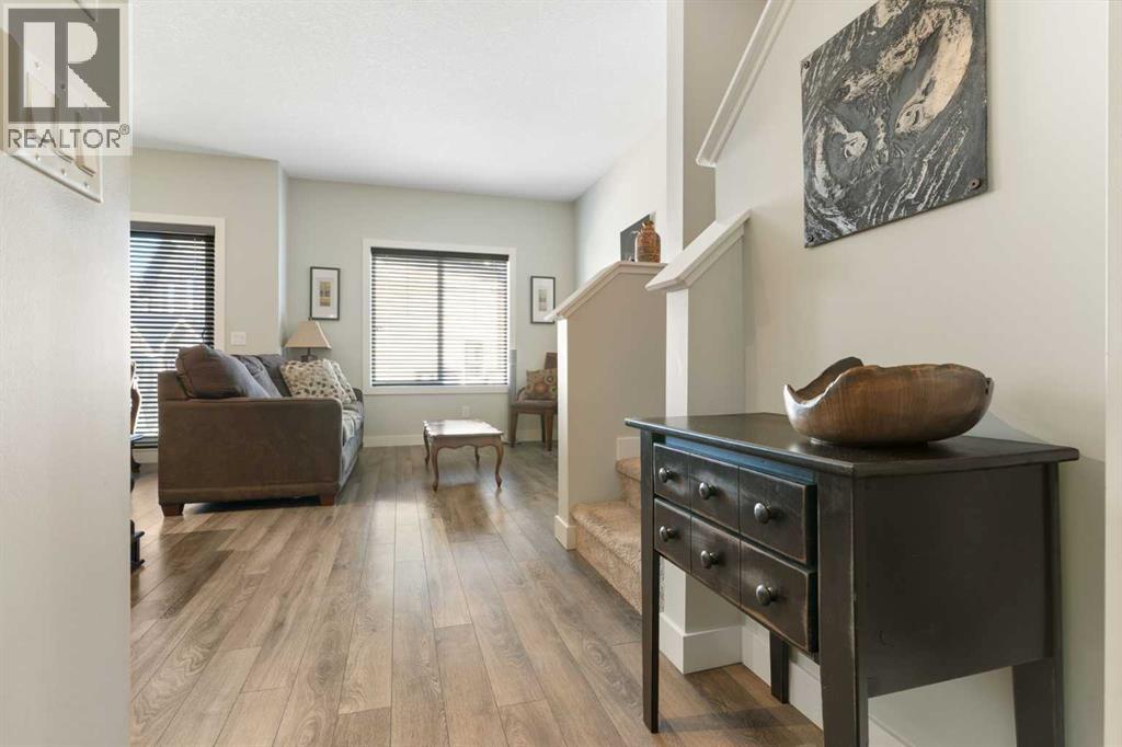 1403 Jumping Pound Common, Cochrane, Alberta T4C 2L1 - Photo 4 - A2285401