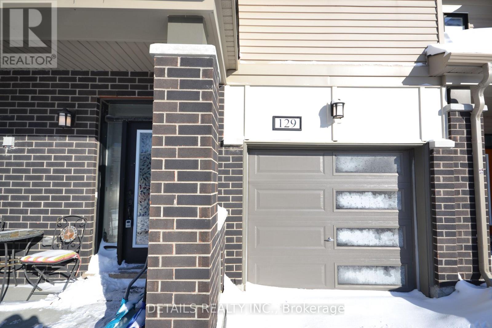 129 Pictou Crescent, Ottawa, Ontario  K2V 0R2 - Photo 2 - X12817194