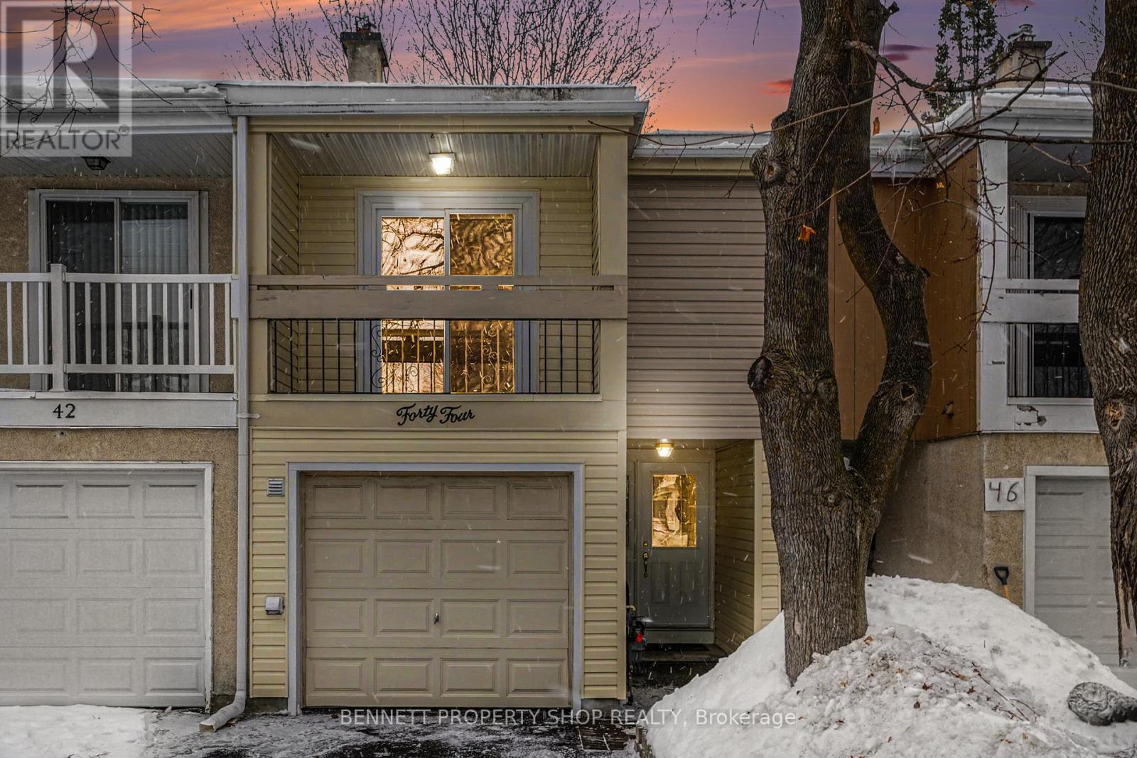 44 Tybalt Crescent, Ottawa, Ontario  K2H 8J5 - Photo 19 - X12817204