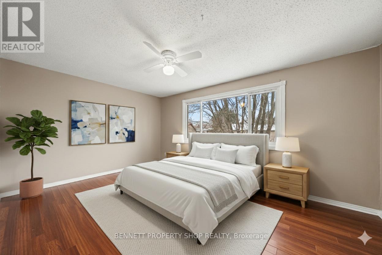 44 Tybalt Crescent, Ottawa, Ontario  K2H 8J5 - Photo 5 - X12817204
