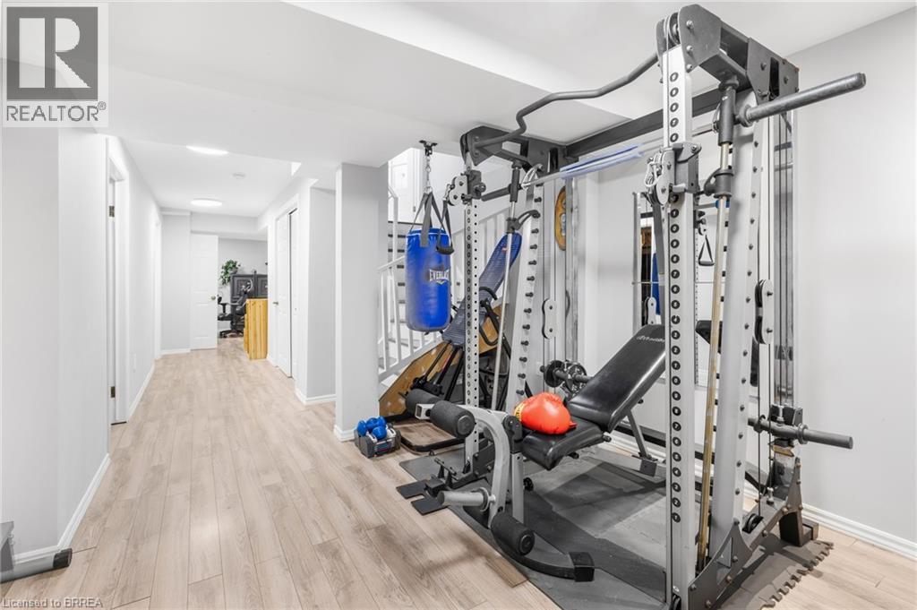 18 Hollinrake Avenue, Brantford, Ontario  N3T 0A6 - Photo 26 - 40804595