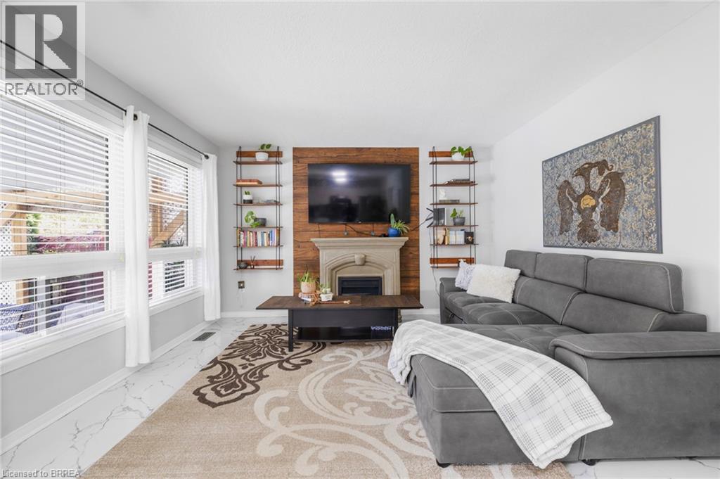 18 Hollinrake Avenue, Brantford, Ontario  N3T 0A6 - Photo 11 - 40804595