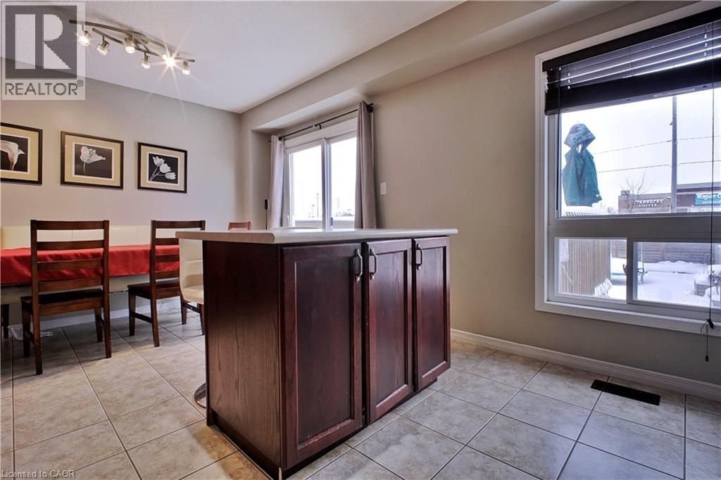 206 Westmeadow Drive, Kitchener, Ontario  N2N 3P9 - Photo 7 - 40795844