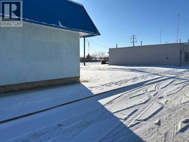 119 1 Avenue E, Brooks, Alberta  T1R 0S4 - Photo 2 - A2288409