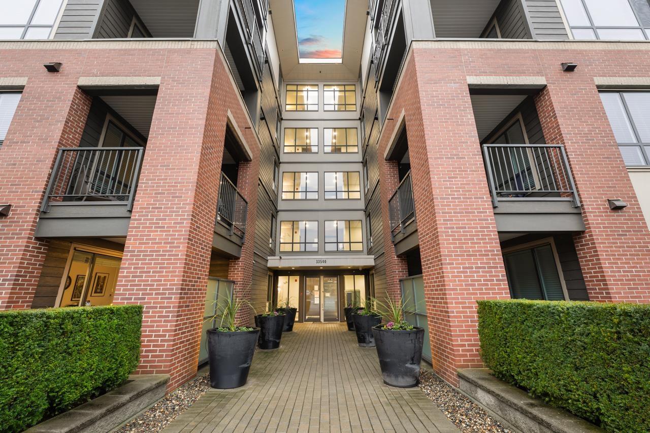 110 33540 Mayfair Avenue, Abbotsford, British Columbia  V2S 0J3 - Photo 2 - R3092576