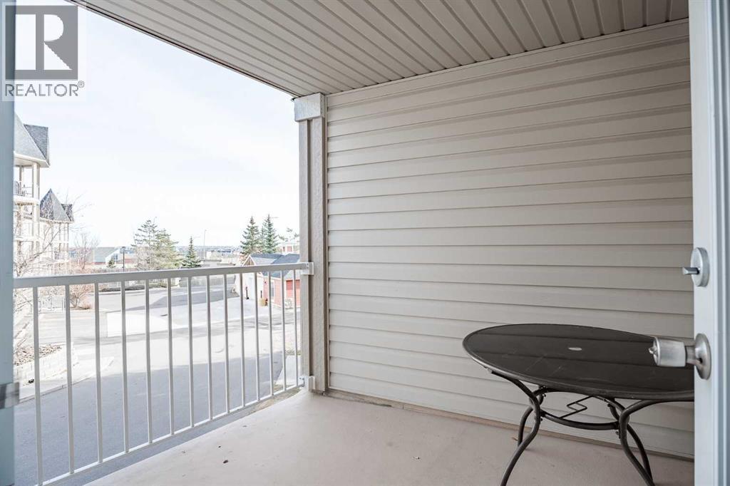 122 Panamount Drive Nw, Calgary, Alberta  T3K 6K3 - Photo 14 - A2283379