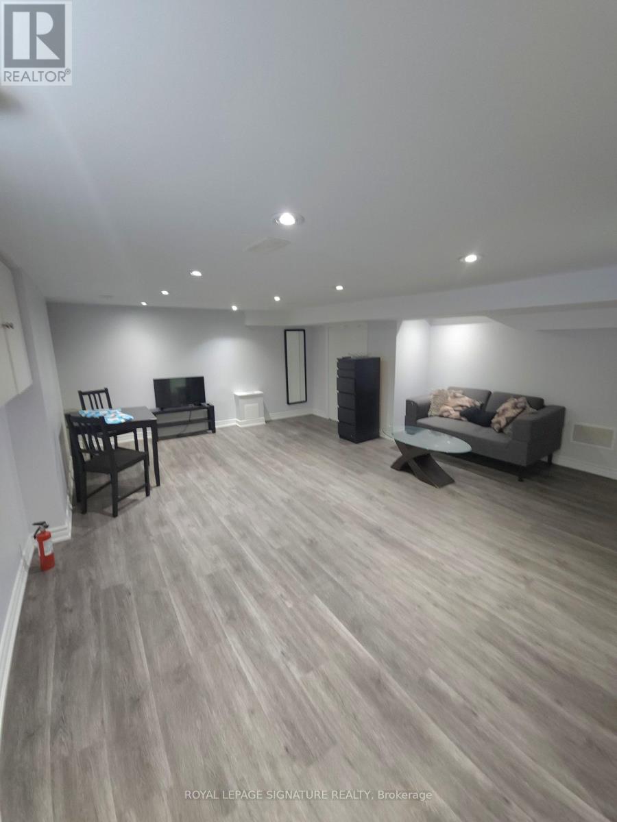 56 Bloomfield Avenue, Toronto, Ontario  M4L 2G3 - Photo 5 - E12817236