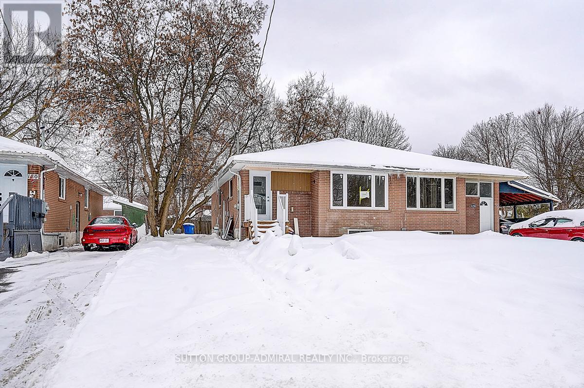 176 CHERRYWOOD DRIVE, Newmarket, Ontario