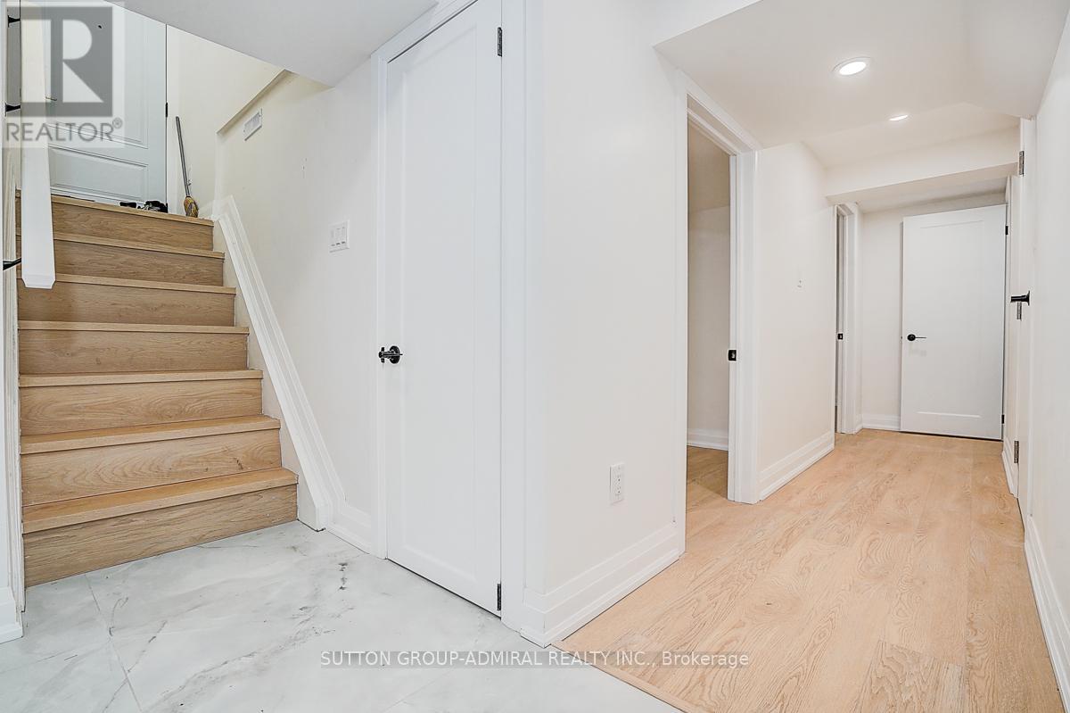 176 Cherrywood Drive, Newmarket, Ontario  L3Y 2X8 - Photo 18 - N12817200