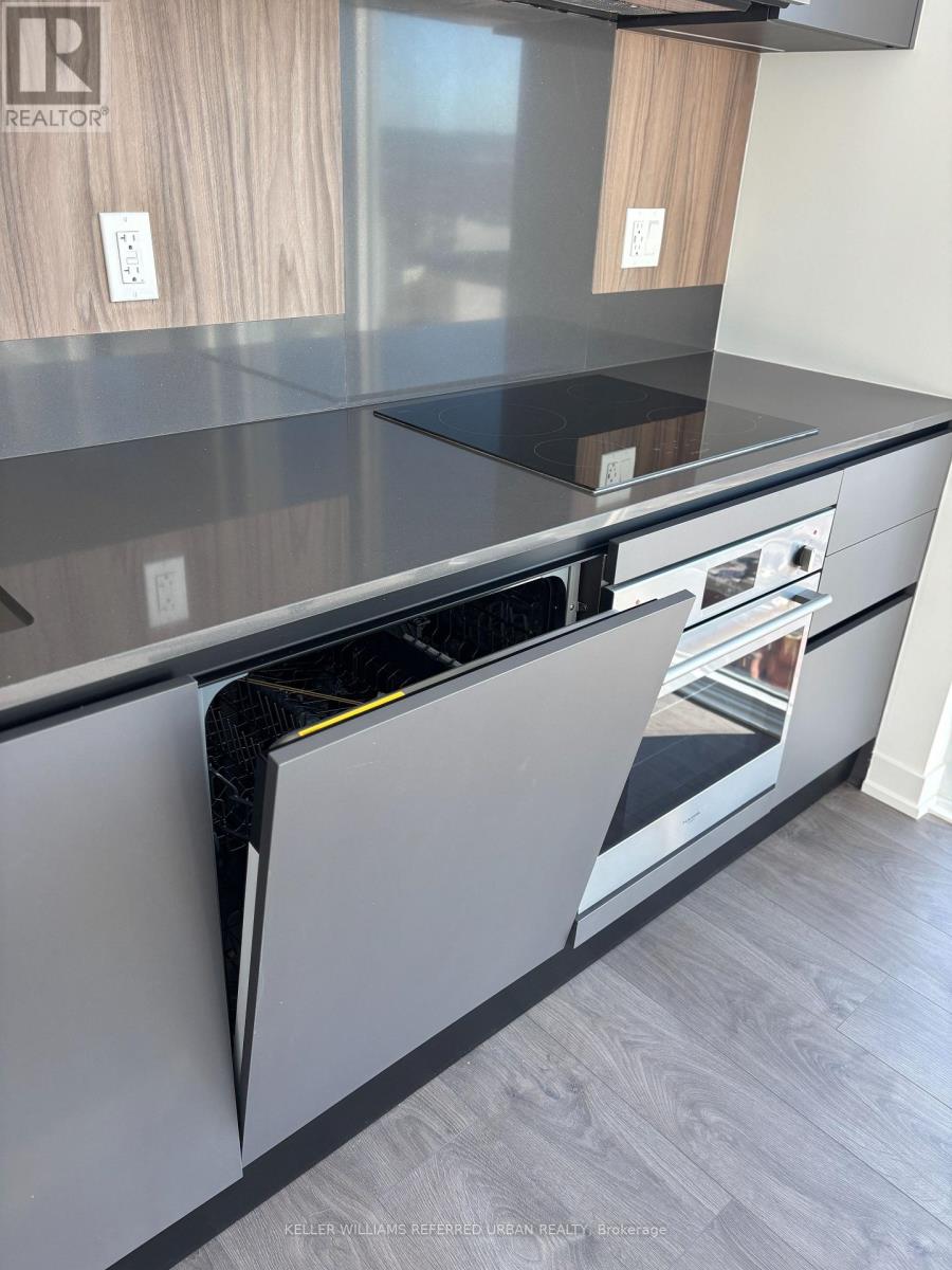 1611 - 39 Mary Street, Barrie, Ontario  L4N 1S9 - Photo 10 - S12817218