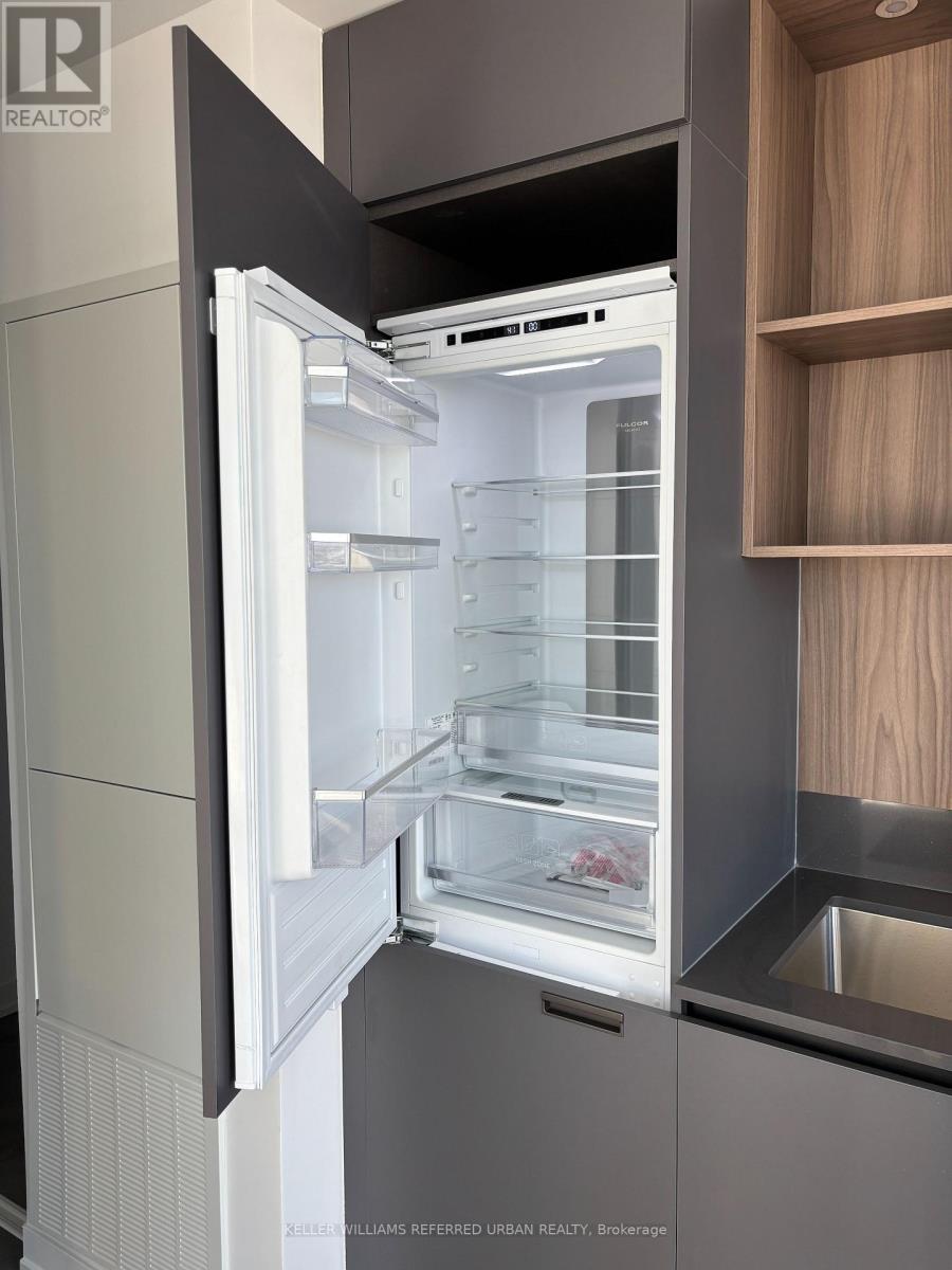 1611 - 39 Mary Street, Barrie, Ontario  L4N 1S9 - Photo 12 - S12817218