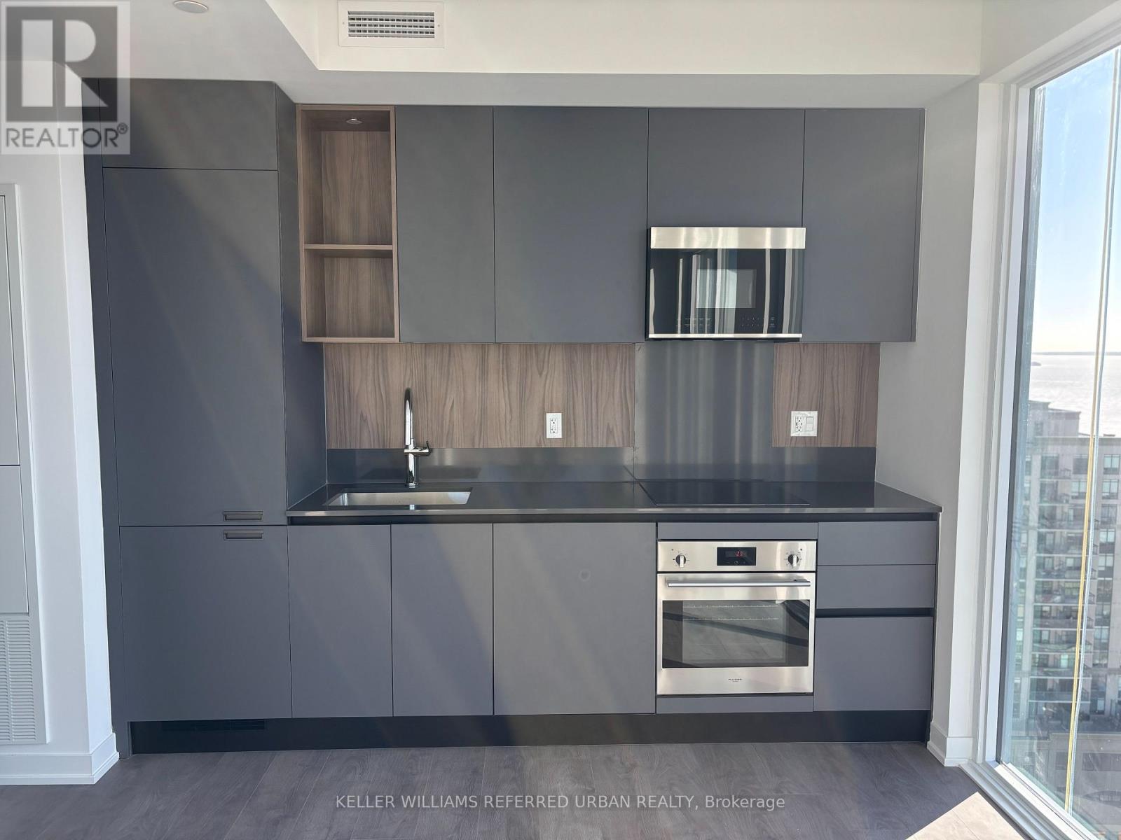 1611 - 39 Mary Street, Barrie, Ontario  L4N 1S9 - Photo 13 - S12817218