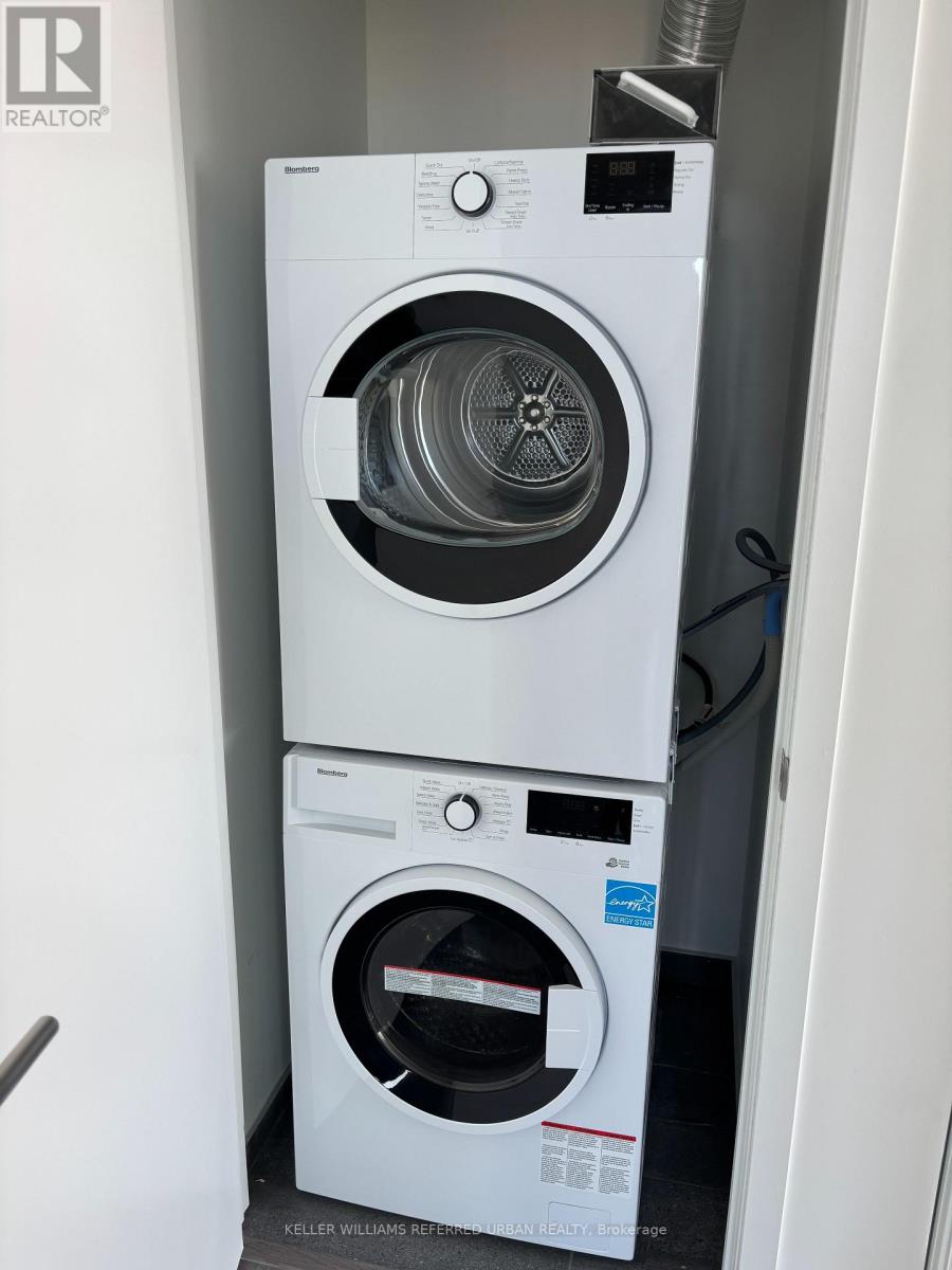 1611 - 39 Mary Street, Barrie, Ontario  L4N 1S9 - Photo 24 - S12817218